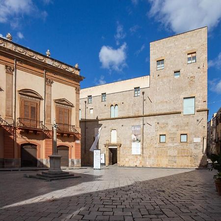 Appartamento Mansardato Nel Cuore Di Palermo - Accesso Terrazza Luaran gambar