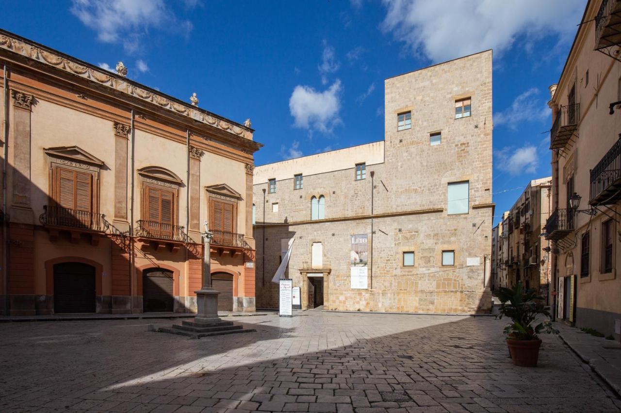 Appartamento Mansardato Nel Cuore Di Palermo - Accesso Terrazza Luaran gambar
